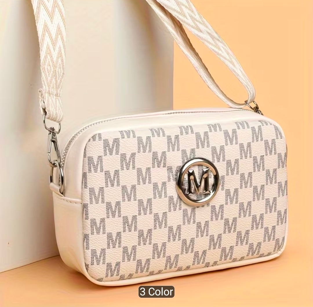 Stylish And Elegant Women's Shoulder Bag, Featuring an 'M' Badge