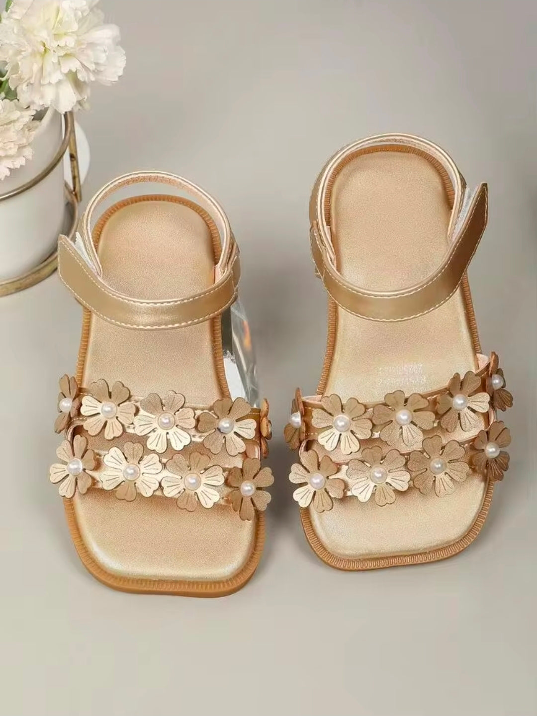 Cute Flower, Pearl, Bow Decor Simple Classic Princess Style Toddler Girls Sandals